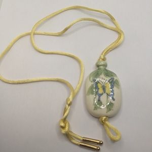 Vintage 1970's Avon ceramic pendant
